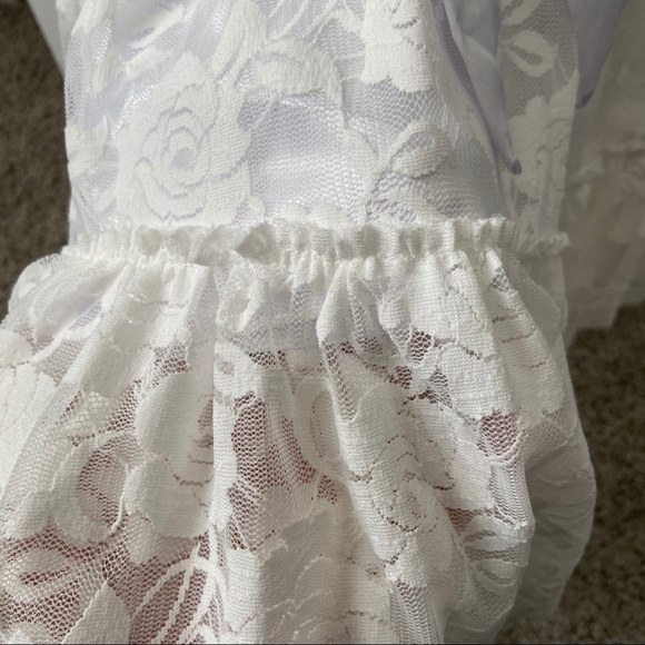 White Lace Flower Girl Dress (Fits Up To 3T) - Picture 8 of 10